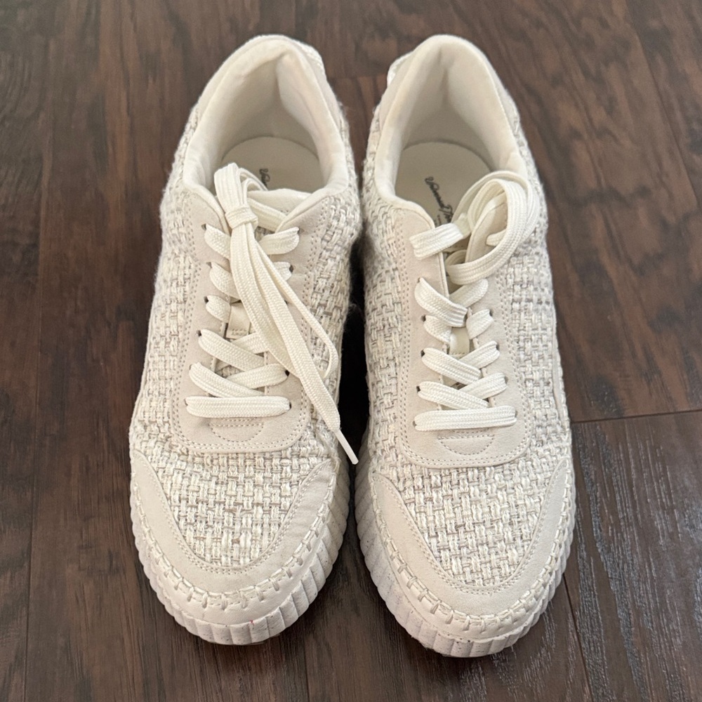 Universal Thread Woven Cream Sneakers